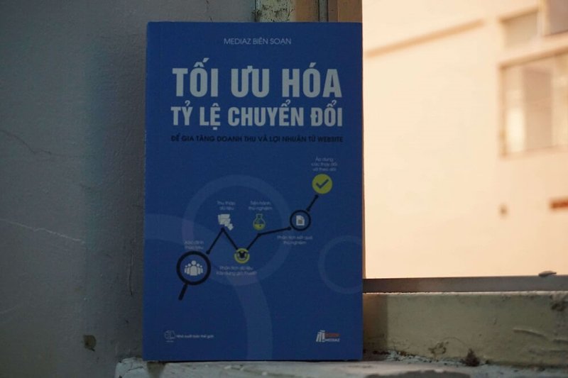 toi-uu-ty-le-chuyen-doi-review-sach-marketing-nang-cao-giup-doanh-nghiep-nho-but-pha-kienthuctruyen-com-14-1